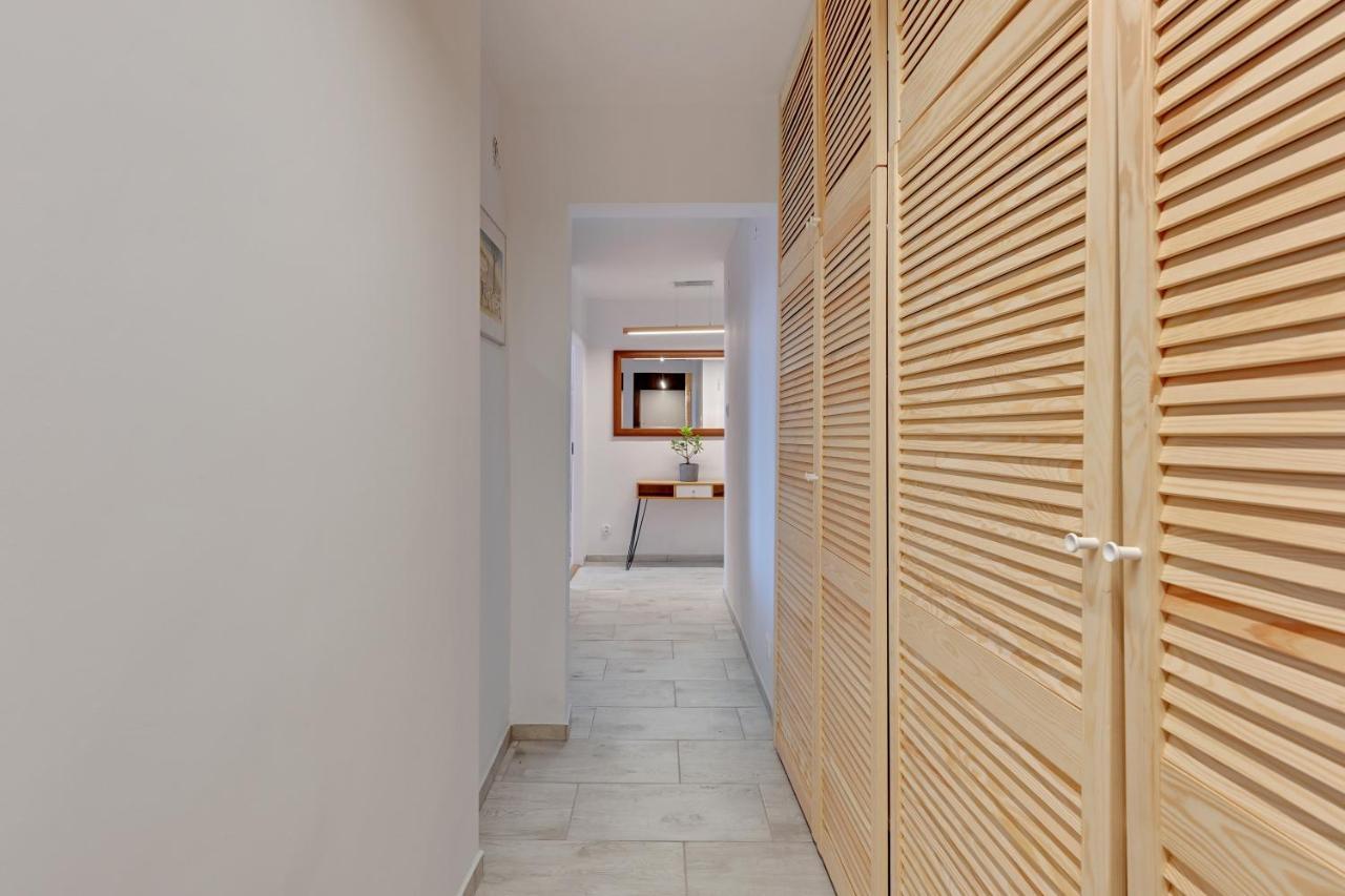 Gdansk Pokoje Przymorze - Obroncow Wybrzeza 8A Apartment Ngoại thất bức ảnh